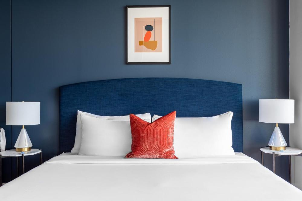 King Room (Self Check-in with Virtual Front Desk) interior